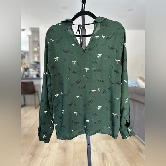 Zara button down blouse with tie back details size small - Picture 7 of 8